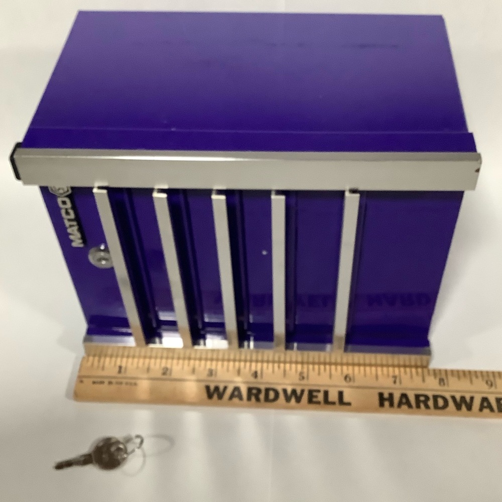 Matco promotional piggy bank Blue and Silver Tool Chest. - Picture 4 of 5